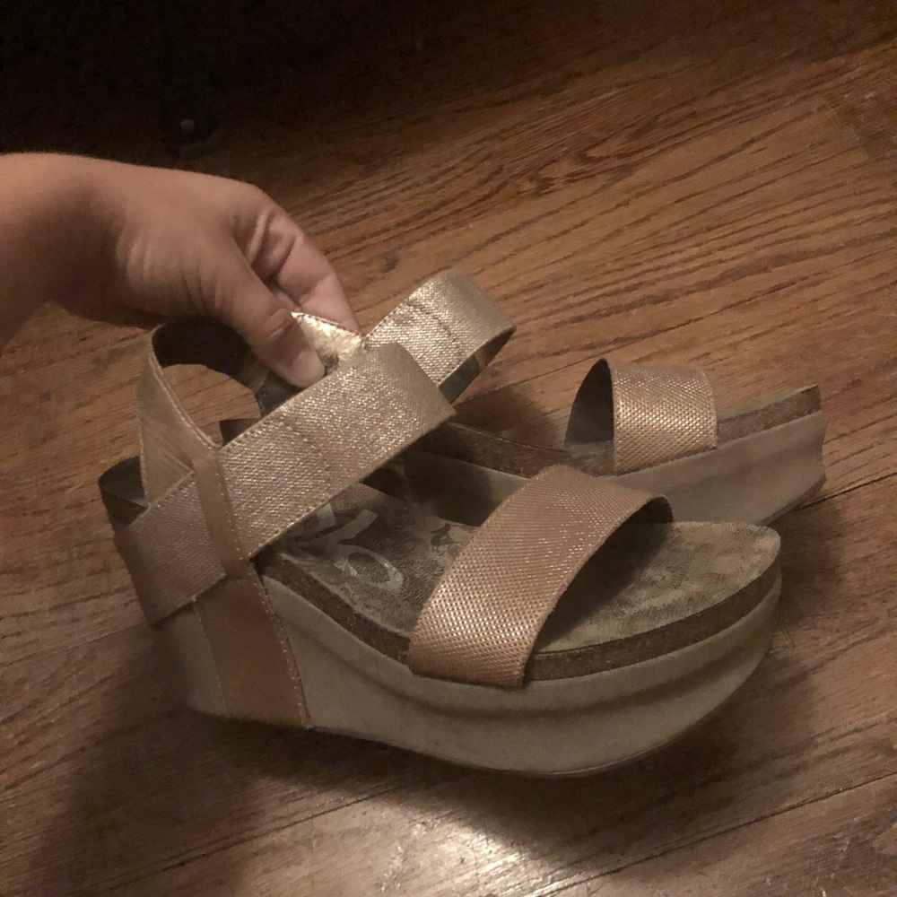 GOLD OTBT size 8!! Brand new!